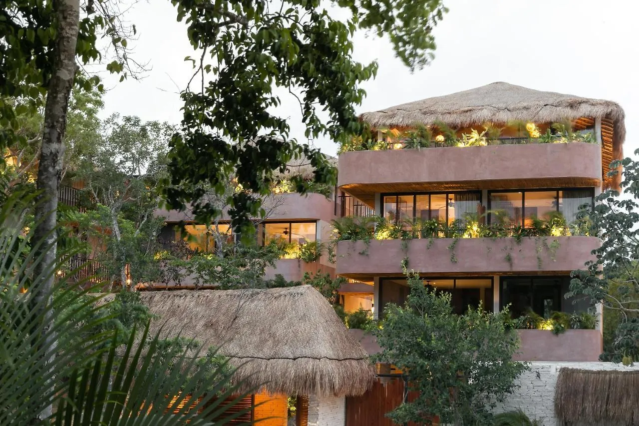 Zereno Tulum Beach Club Access 4*,